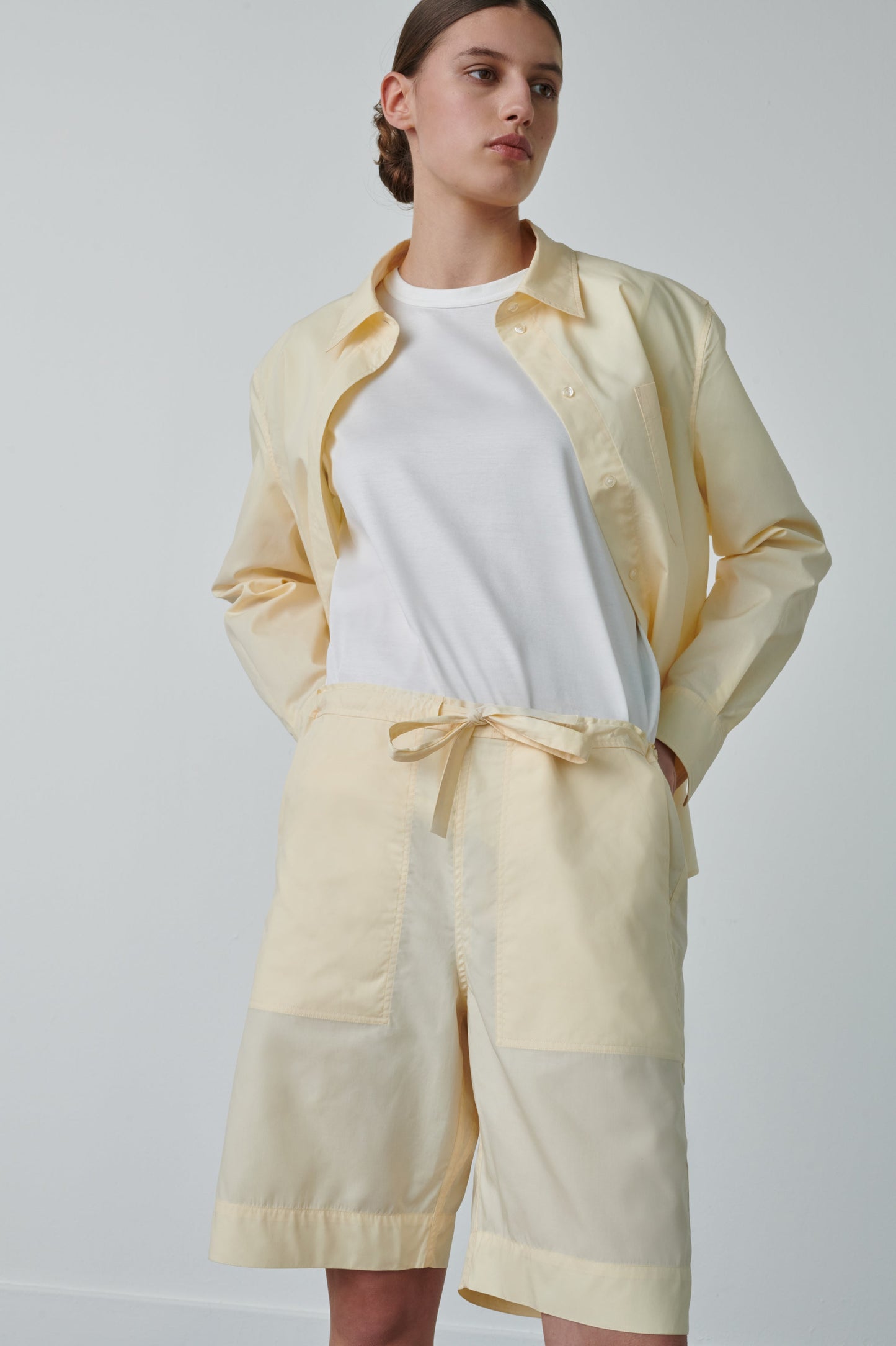 SHORT EAST SIDE ECRU