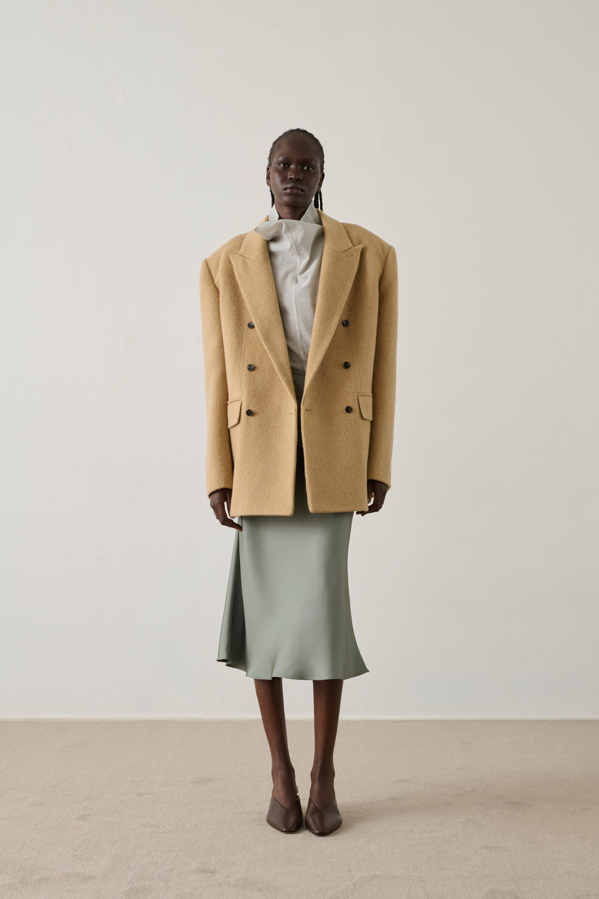 Helga Coat - Beige Brushed Wool Short Women's - Soeur Helga Coat - Beige Brushed Wool Short Women's - Soeur