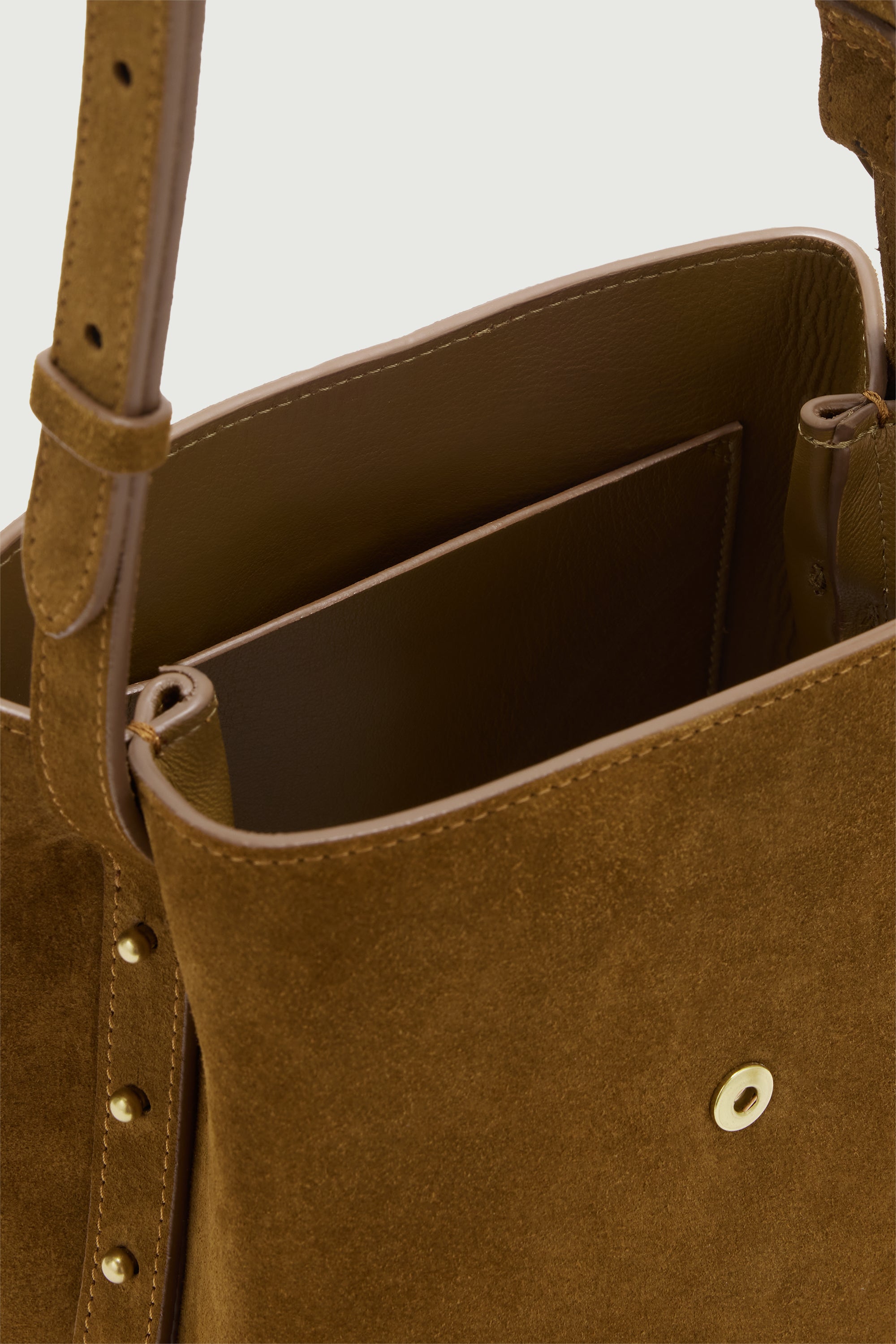 Premium Shoulder Bags for Women - Soeur